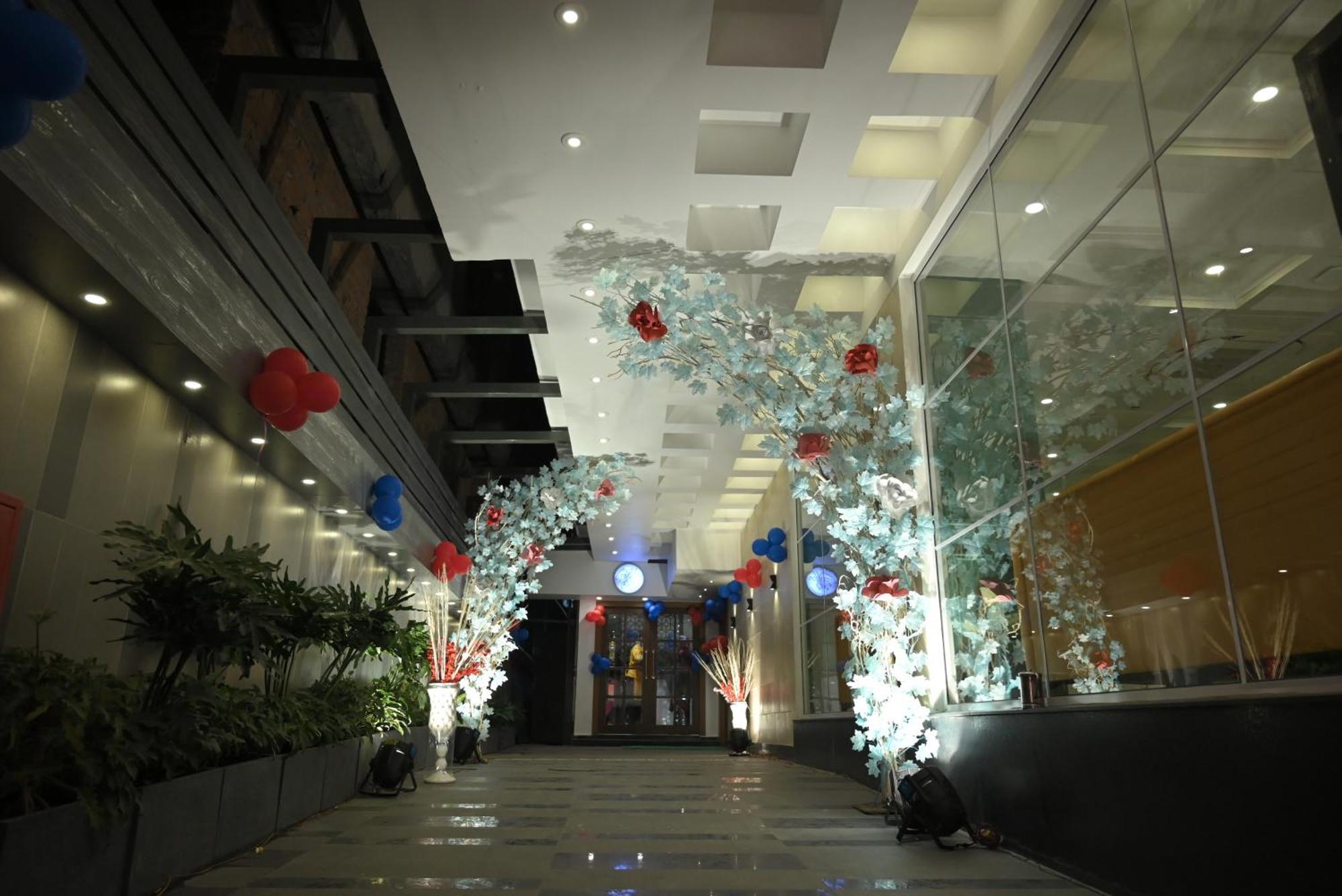 Ra Vista Hotel Calcutá Exterior foto